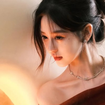 莲花闹海棠