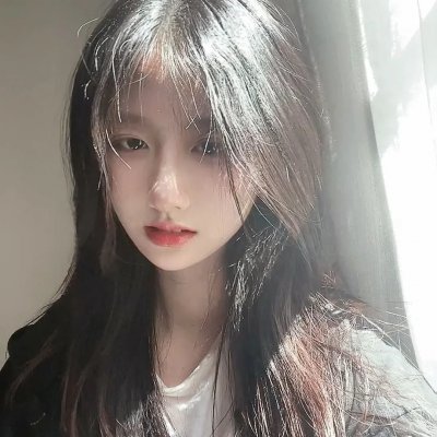 彩虹艳女